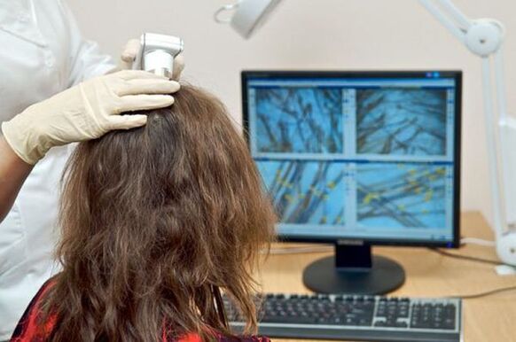 Provádění diagnostické trichoskopie